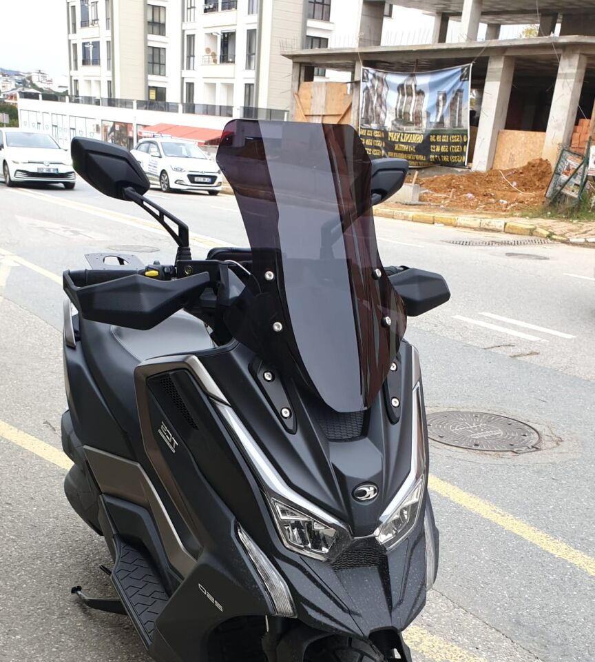 MOTOCAM Kymco DTX 250 Ön Cam 2021-2026 Model 55cm Siyah Renkli 4mm KISA