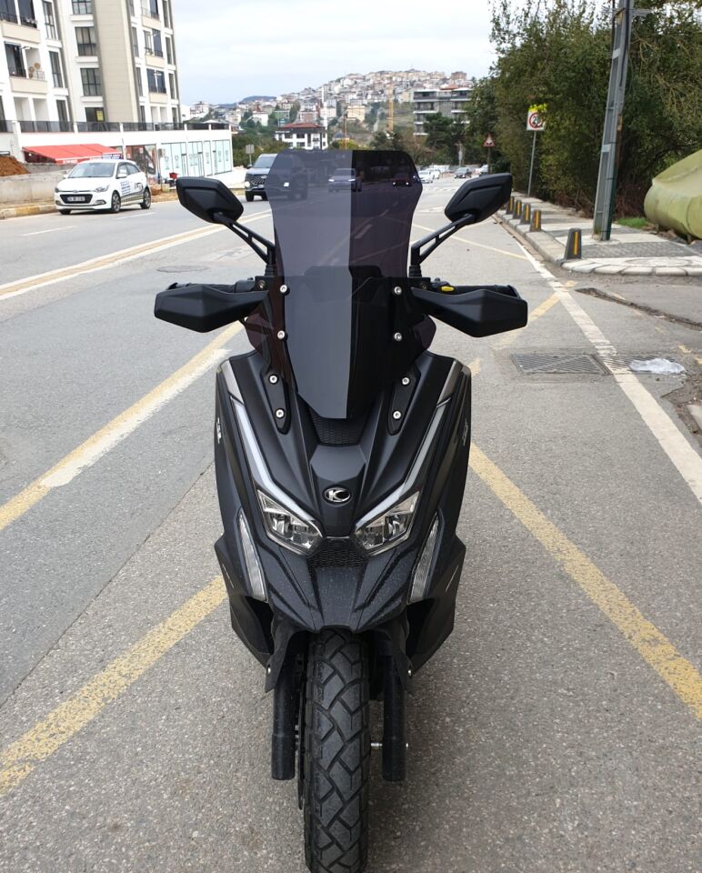 MOTOCAM Kymco DTX 250 Ön Cam 2021-2023 Model 55cm Siyah Renkli 4mm KISA