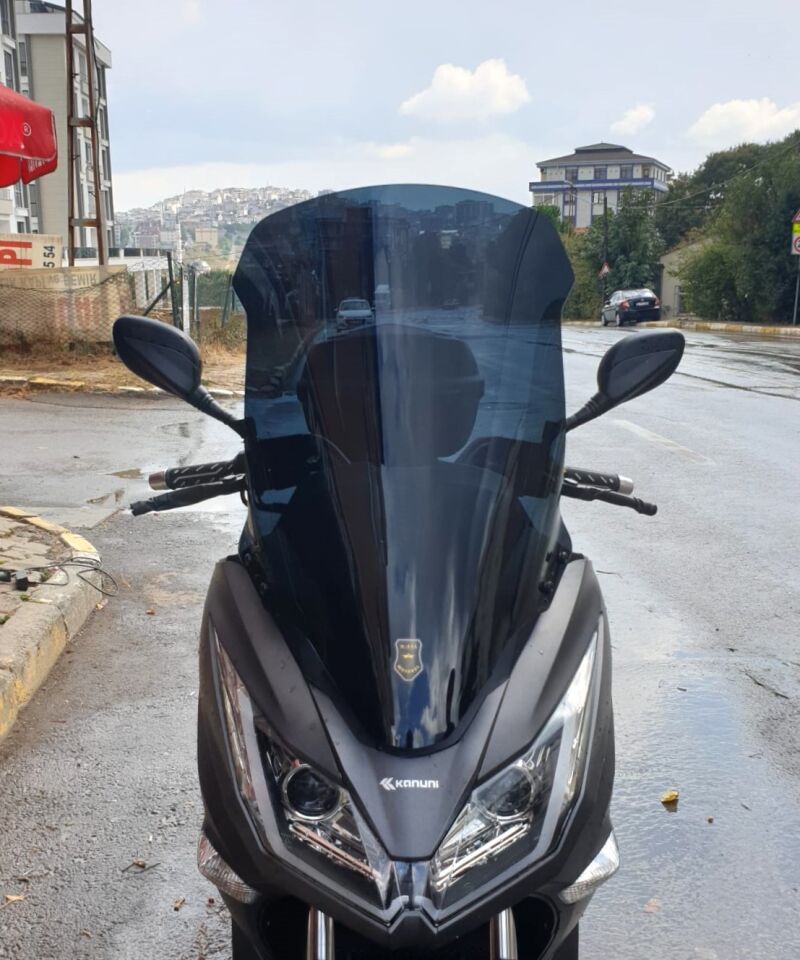 MOTOCAM Kanuni Reha 250 Ön Cam 2022-2026 Model 72cm Siyah Renkli 4mm UZUN