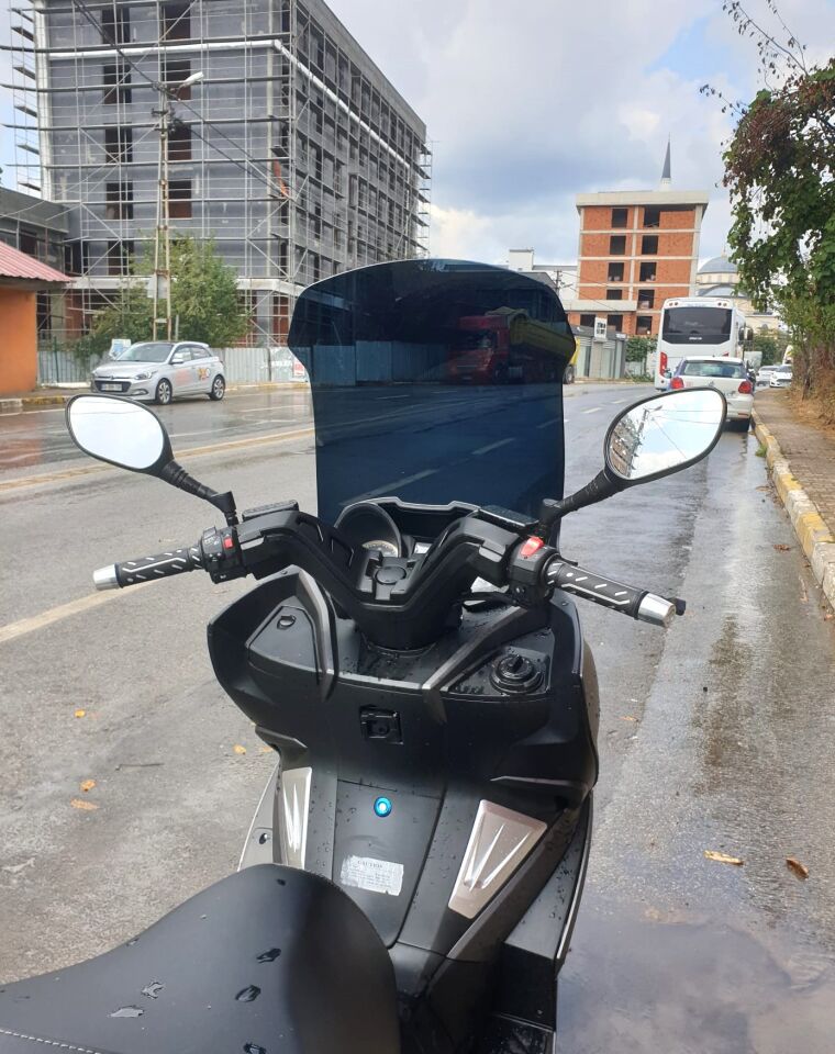 MOTOCAM Kanuni Reha 250 Ön Cam 2022-2026 Model 72cm Siyah Renkli 4mm UZUN