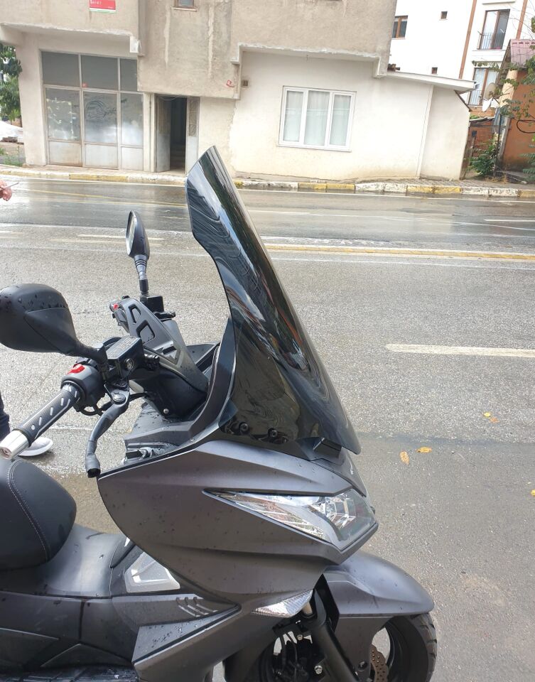 MOTOCAM Kanuni Reha 250 Ön Cam 2022-2026 Model 72cm Siyah Renkli 4mm UZUN