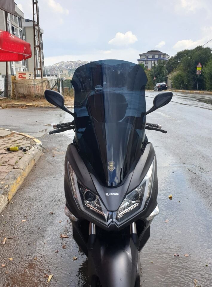 MOTOCAM Kanuni Reha 250 Ön Cam 2022-2026 Model 72cm Siyah Renkli 4mm UZUN