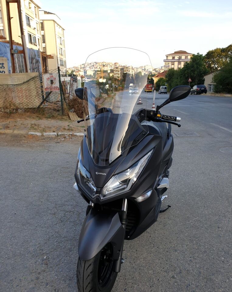 MOTOCAM Kanuni Reha 250 Ön Cam 2022-2026 Model 72cm Şeffaf Renkli 4mm UZUN
