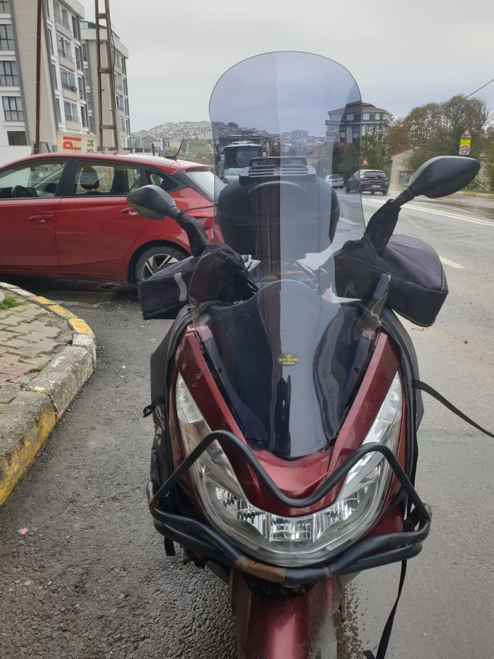 Honda Pcx 125 Ön Cam 2011-2013 Model