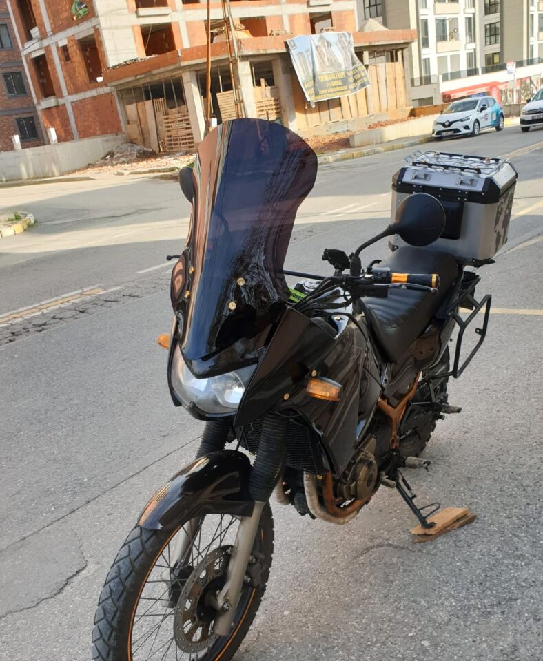 MOTOCAM Kawasaki KLE 500 Ön Cam 2005-2008 Model 58cm Siyah Renkli 4mm UZUN