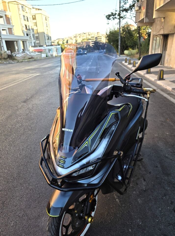 MOTOCAM Honda PCX Ön Cam 2025-2026 Model 72cm Füme Renkli 4mm