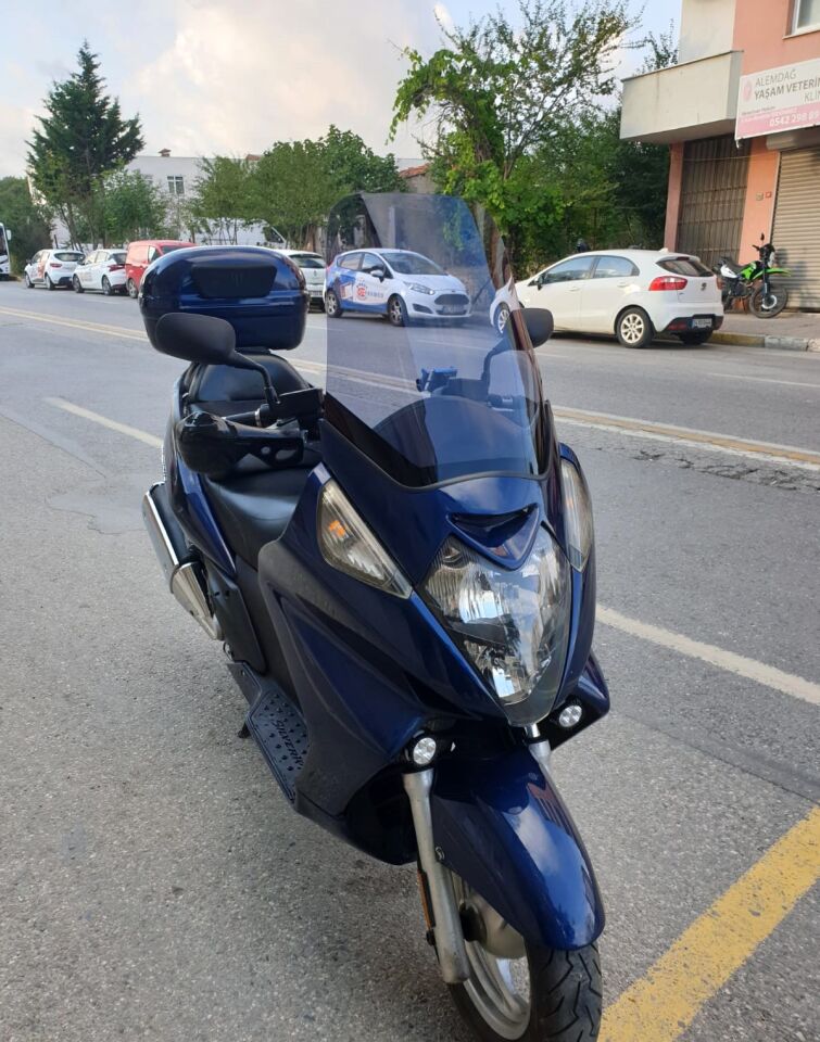 MOTOCAM Honda Silverwing FJS 600 Ön Cam 2001-2012 Model 56cm Füme Renkli 4mm