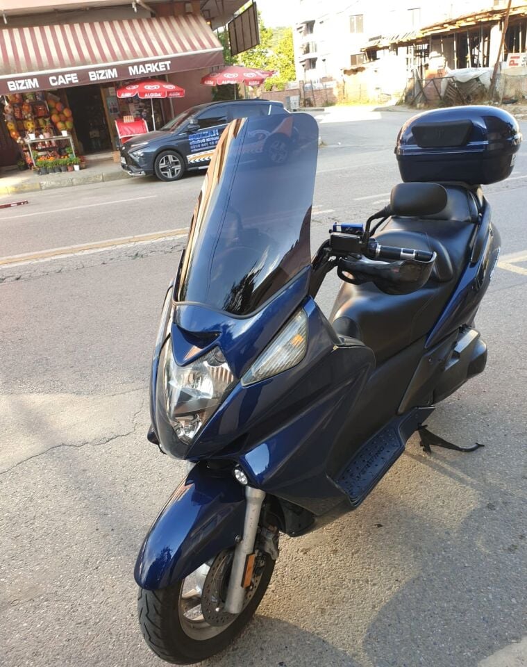 MOTOCAM Honda Silverwing FJS 600 Ön Cam 2001-2012 Model 56cm Siyah Renkli 4mm