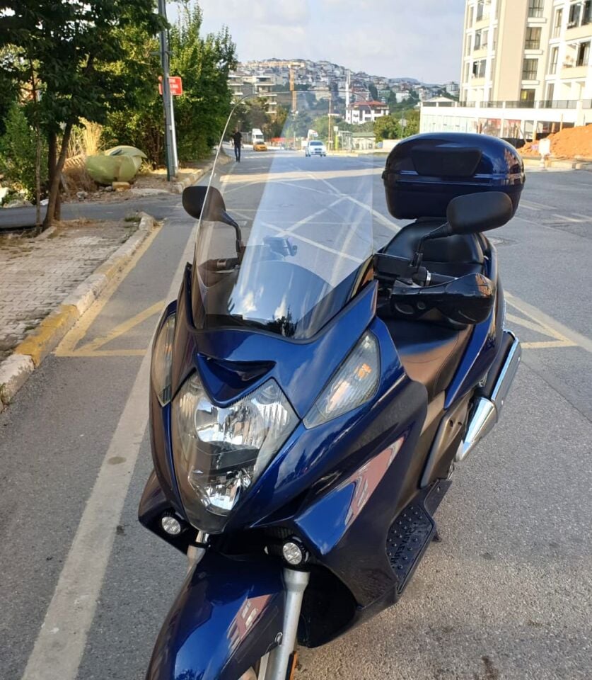 MOTOCAM Honda Silverwing FJS 600 Ön Cam 2001-2012 Model 56cm Şeffaf Renkli 4mm