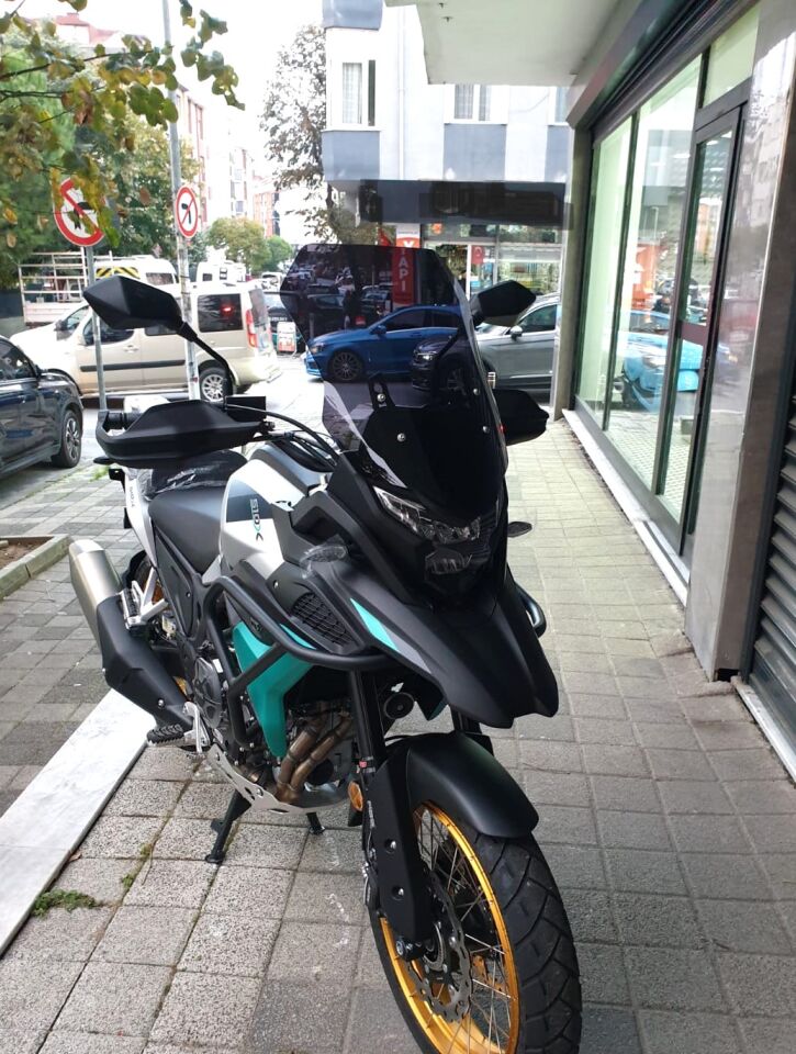 MOTOCAM Kove 510 X Ön Cam 2024-2026 Model 53cm Siyah Renkli 4mm
