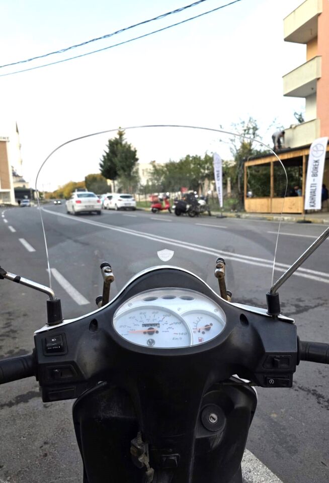 MOTOCAM SYM Fiddle II 125 Ön Cam 2008-2016 Model 44cm Şeffaf Renkli APARATSIZ