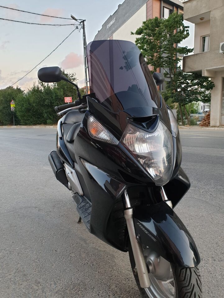 MOTOCAM Honda Silverwing SWT 400 Ön Cam 2006-2009 Model 56cm Siyah Renkli 4mm