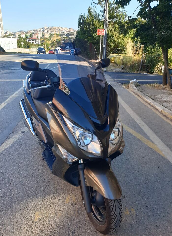 MOTOCAM Honda Silverwing SWT 600 Ön Cam 2008-2013 Model 71cm Füme Renkli 4mm