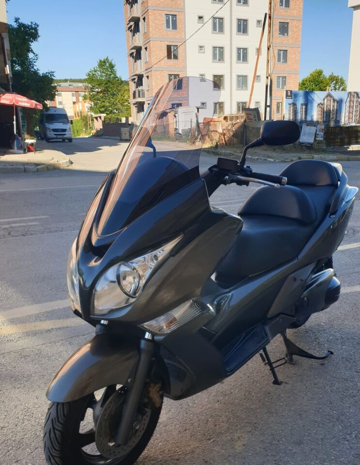 MOTOCAM Honda Silverwing SWT 600 Ön Cam 2008-2013 Model 71cm Füme Renkli 4mm