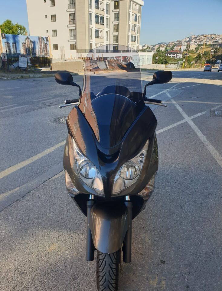 MOTOCAM Honda Silverwing SWT 600 Ön Cam 2008-2013 Model 71cm Füme Renkli 4mm