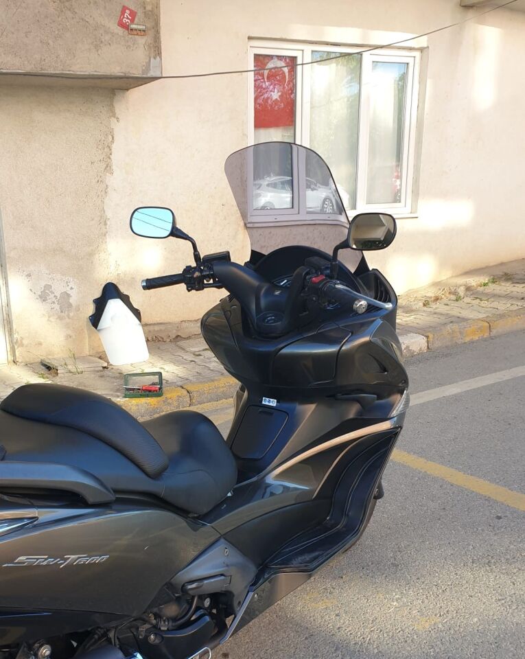 MOTOCAM Honda Silverwing SWT 600 Ön Cam 2008-2013 Model 71cm Füme Renkli 4mm