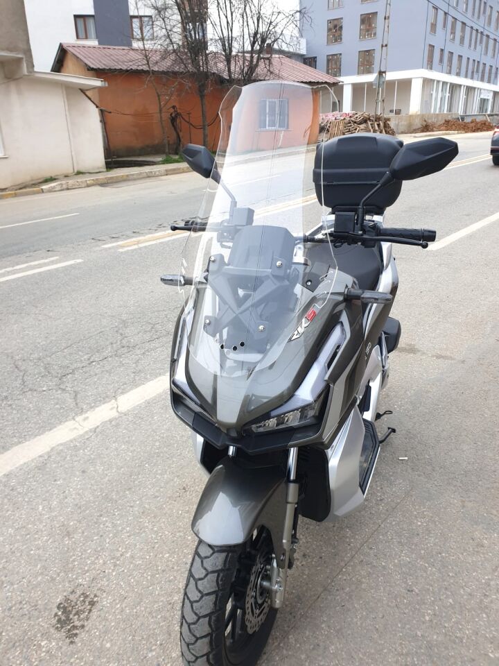 MOTOCAM Kral Arneb 150 Ön Cam 2023-2026 Model 65cm Şeffaf Renkli 4mm ORTA BOYLU