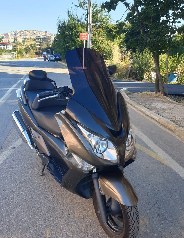 MOTOCAM Honda Silverwing SWT 600 Ön Cam 2008-2013 Model 71cm Siyah Renkli 4mm