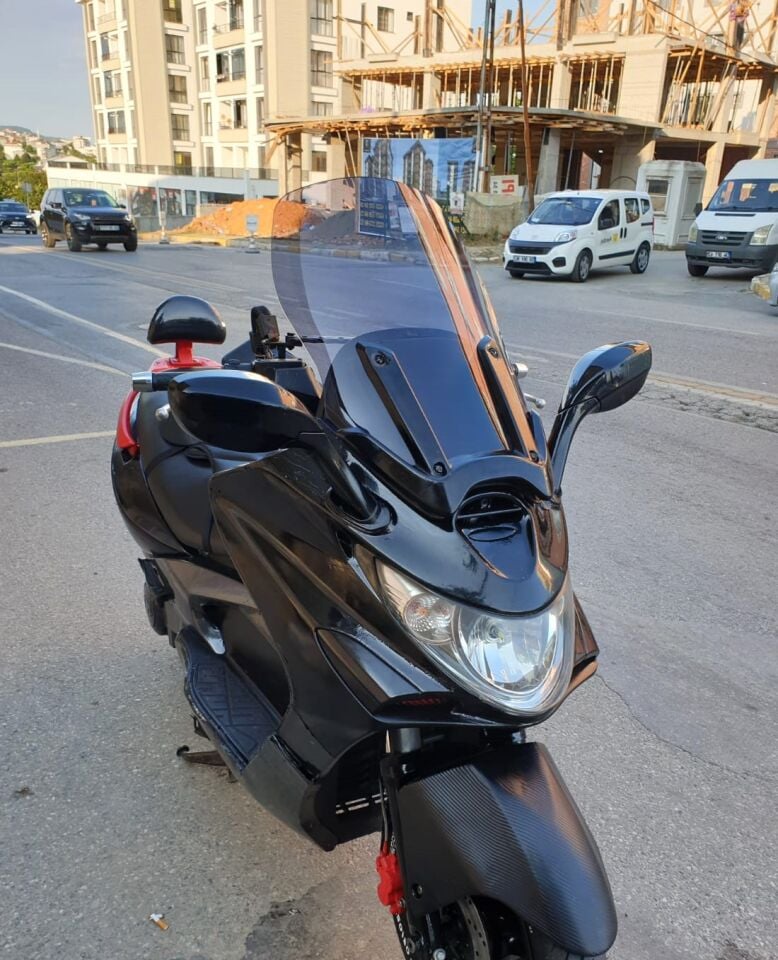 MOTOCAM Kymco Xciting 500 İ Ön Cam 2008-2012 Model 62cm Füme Renkli 4mm