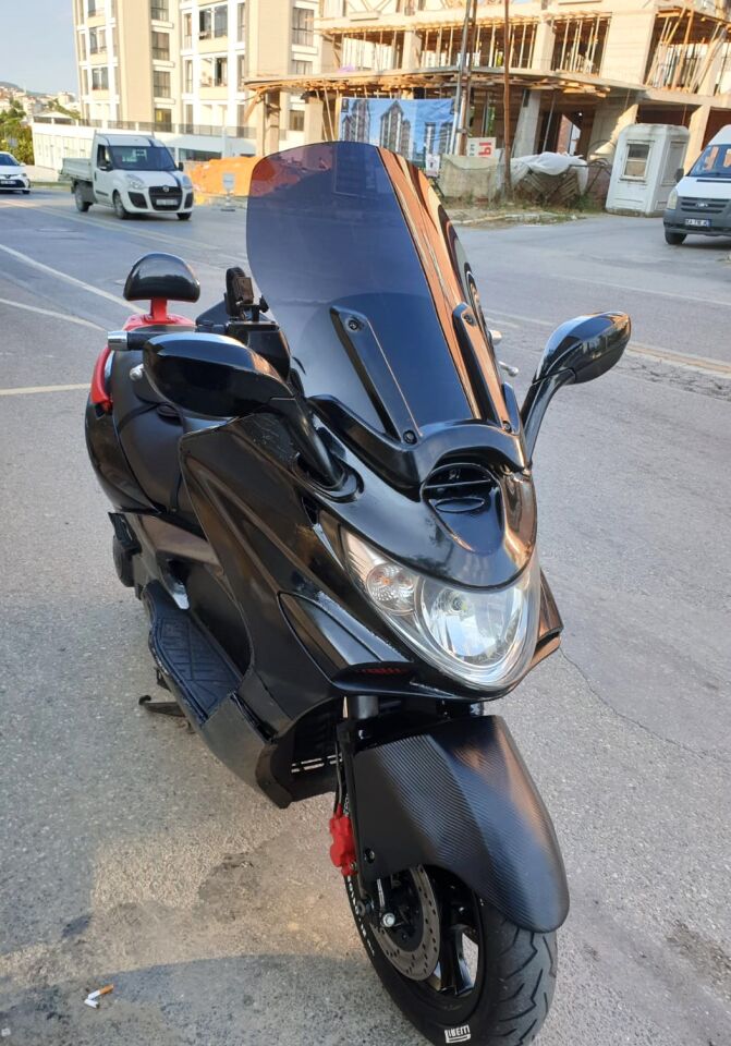 MOTOCAM Kymco Xciting 500 İ Ön Cam 2008-2012 Model 62cm Siyah Renkli 4mm