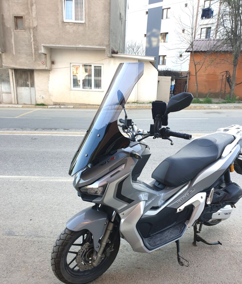 MOTOCAM Kral Arneb 150 Ön Cam 2023-2026 Model 78cm Füme Renkli 4mm UZUN