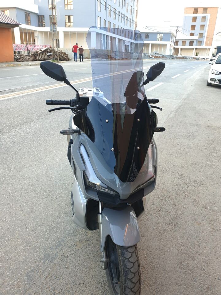 MOTOCAM Kral Arneb 150 Ön Cam 2023-2026 Model 78cm Füme Renkli 4mm UZUN