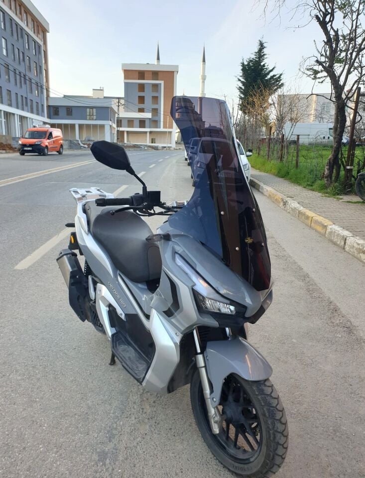 MOTOCAM Kral Arneb 150 Ön Cam 2023-2026 Model 78cm Siyah Renkli 4mm UZUN