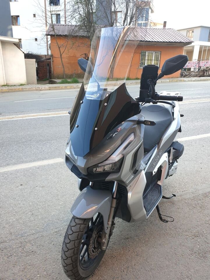 MOTOCAM Kral Arneb 150 Ön Cam 2023-2026 Model 78cm Şeffaf Renkli 4mm UZUN