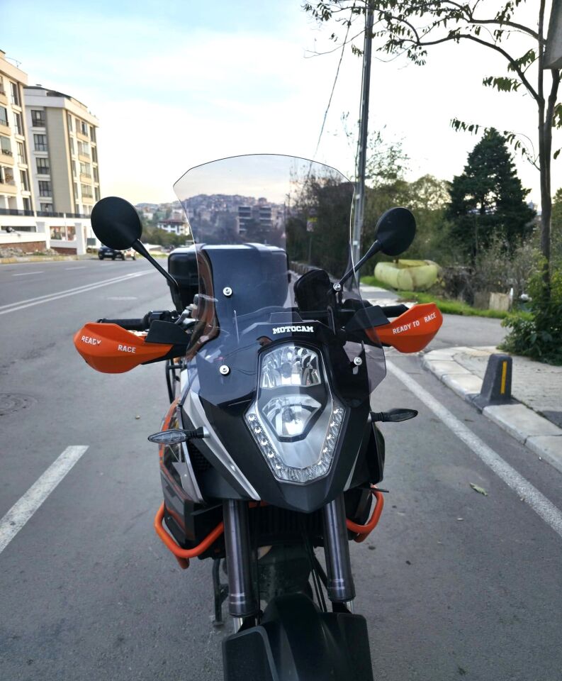 MOTOCAM KTM 1050 Ön Cam 2008-2017 Model 56cm Füme Renkli 4mm