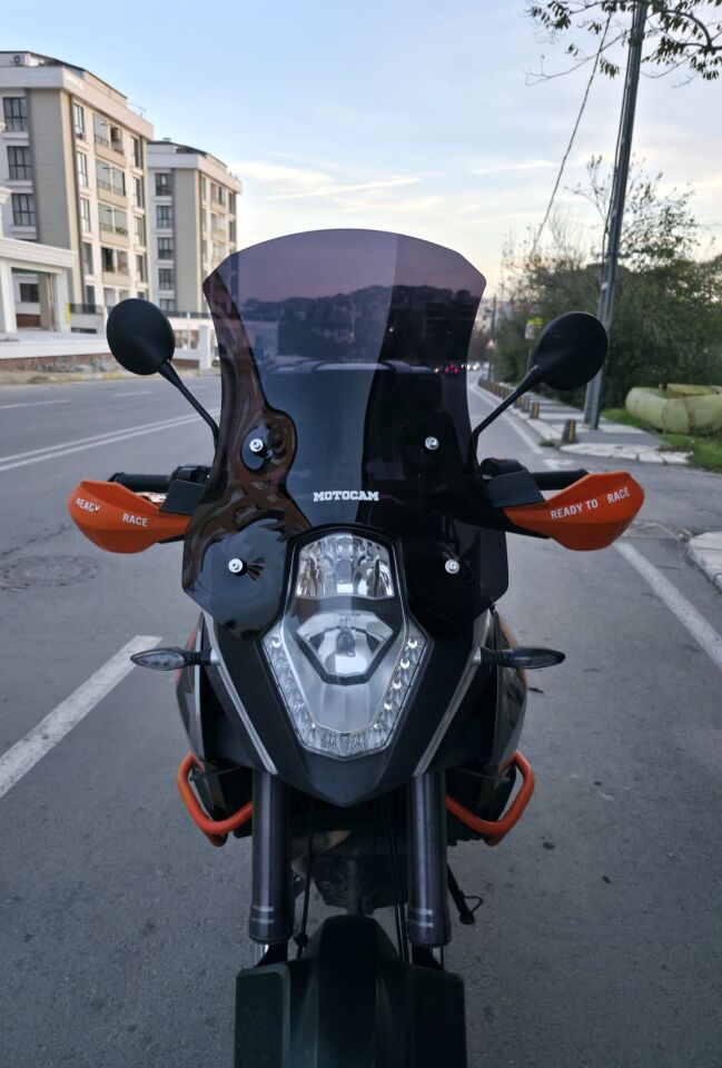 MOTOCAM KTM 1050 Ön Cam 2008-2017 Model 56cm Siyah Renkli 4mm