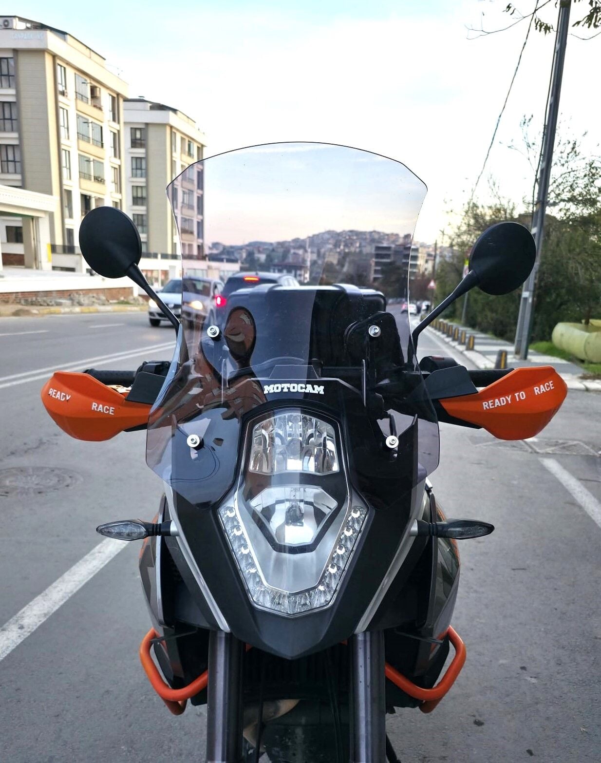 MOTOCAM KTM 1090 Ön Cam 2008-2017 Model 56cm Füme Renkli 4mm