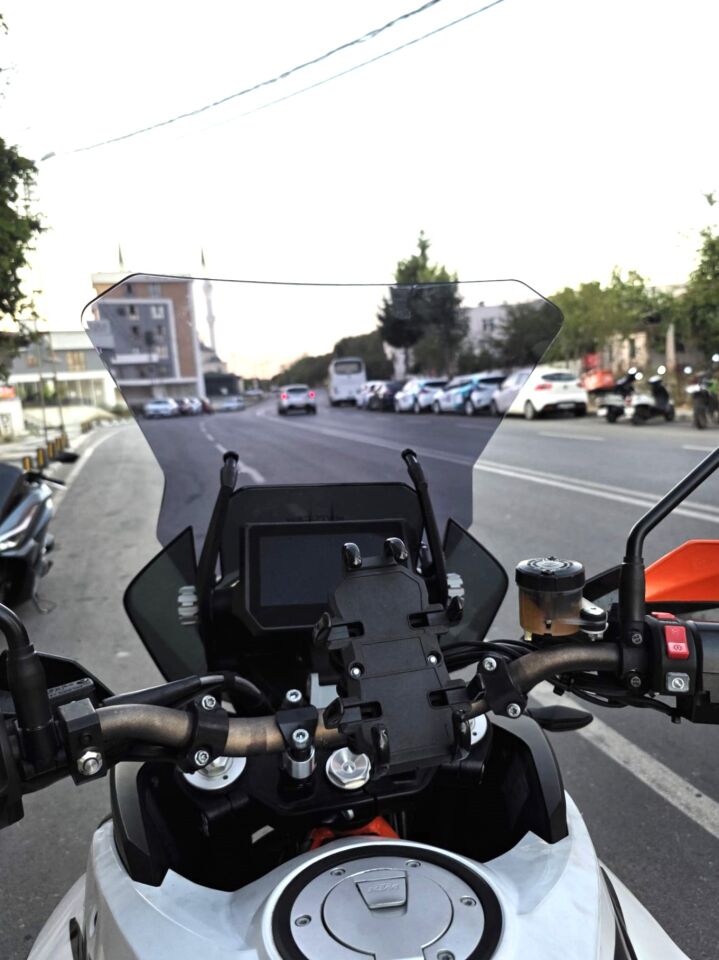 MOTOCAM KTM 1290 Super Adventure Ön Cam 2017-2020 Model 43cm Füme Renkli 4mm