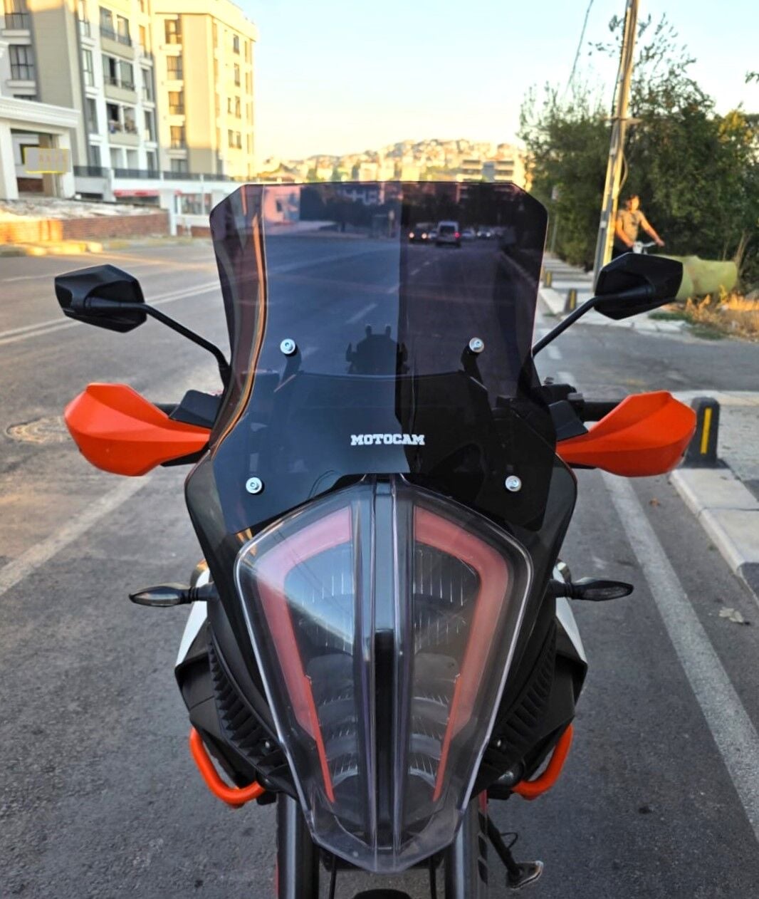 MOTOCAM KTM 1290 Super Adventure Ön Cam 2017-2020 Model 43cm Siyah Renkli 4mm