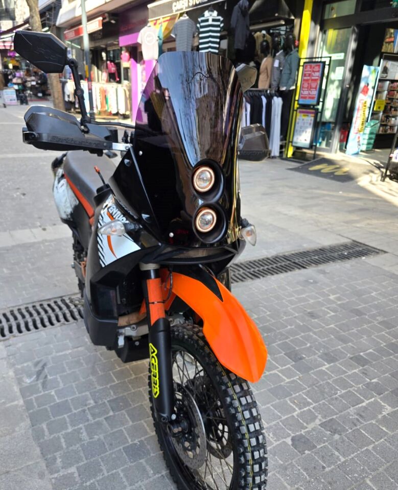 MOTOCAM KTM 950-990 Adventure KİT RALLY  Ön Cam 2006-2013 Model 51cm Siyah Renkli 4mm