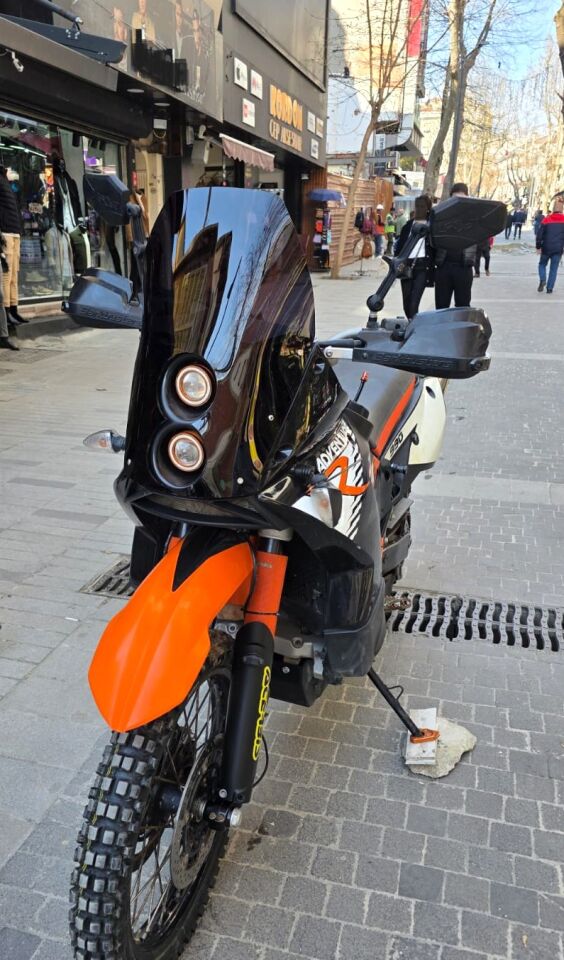 MOTOCAM KTM 950-990 Adventure KİT RALLY  Ön Cam 2006-2013 Model 51cm Siyah Renkli 4mm