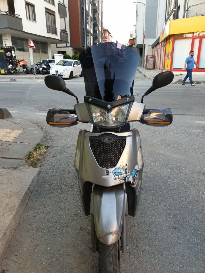 Kymco People S 200 Ön Cam 2011 Model 48cm