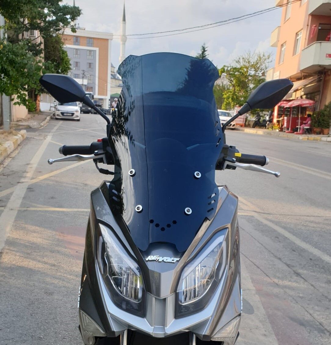 MOTOCAM Volta Revolt Rm5 Ön Cam 2020-2021 Model 65cm Siyah Renkli 4mm ORTA BOYLU