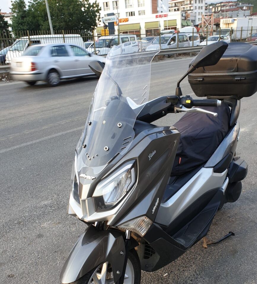 MOTOCAM Volta Revolt Rm5 Ön Cam 2020-2021 Model 65cm Şeffaf Renkli 4mm ORTA BOYLU