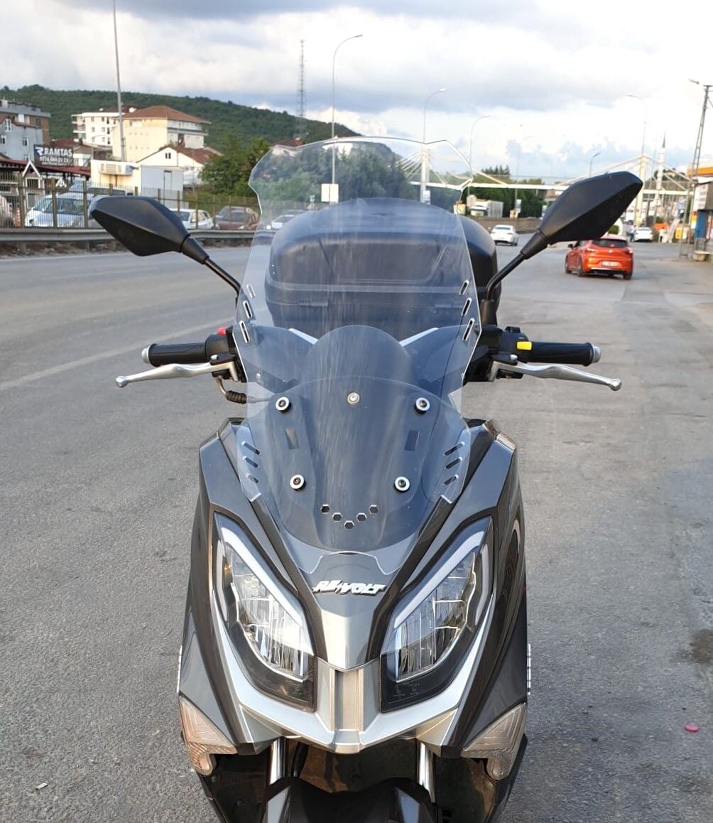 MOTOCAM Volta Revolt Rm5 Ön Cam 2020-2021 Model 65cm Şeffaf Renkli 4mm ORTA BOYLU