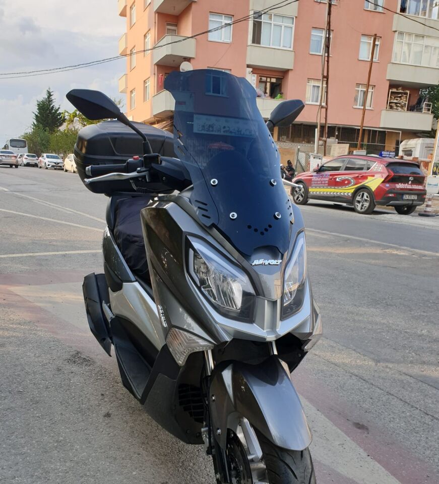 MOTOCAM Volta Revolt Rm5 Ön Cam 2020-2021 Model 75cm Siyah Renkli 4mm UZUN