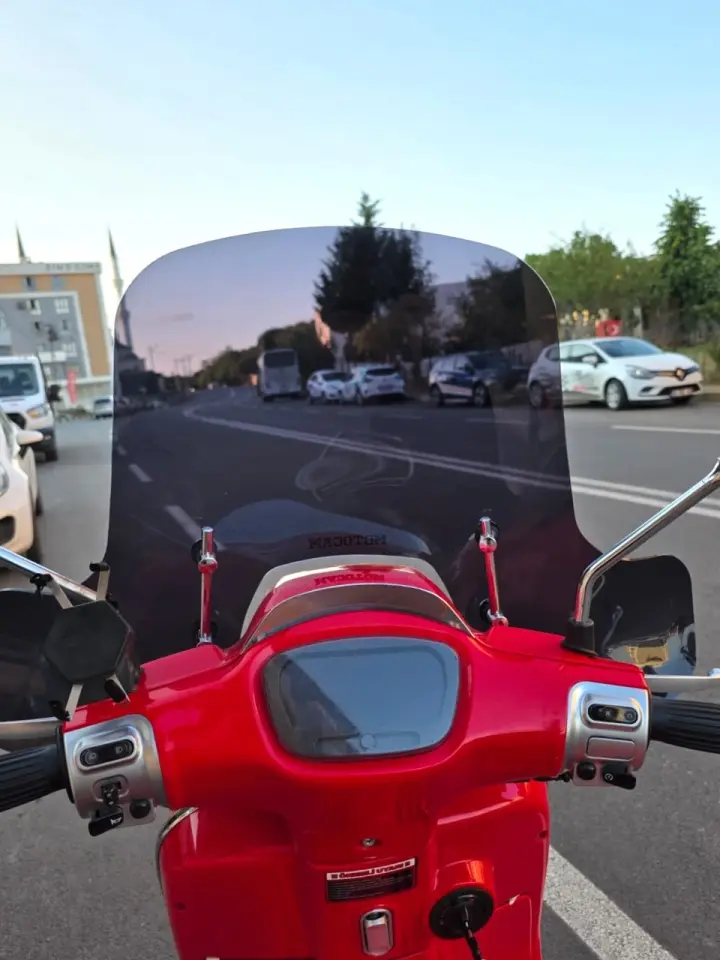 MOTOCAM Kuba Bevely Ön Cam 2022-2026 Model 37cm Siyah Renkli 4mm Elcikli APARATSIZ