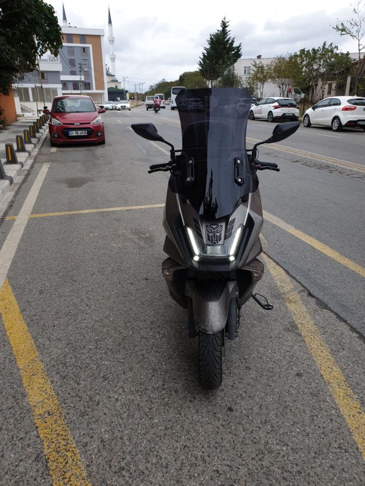 Kymco Skytown 125 Ön Cam 2023-2025 Model 72cm