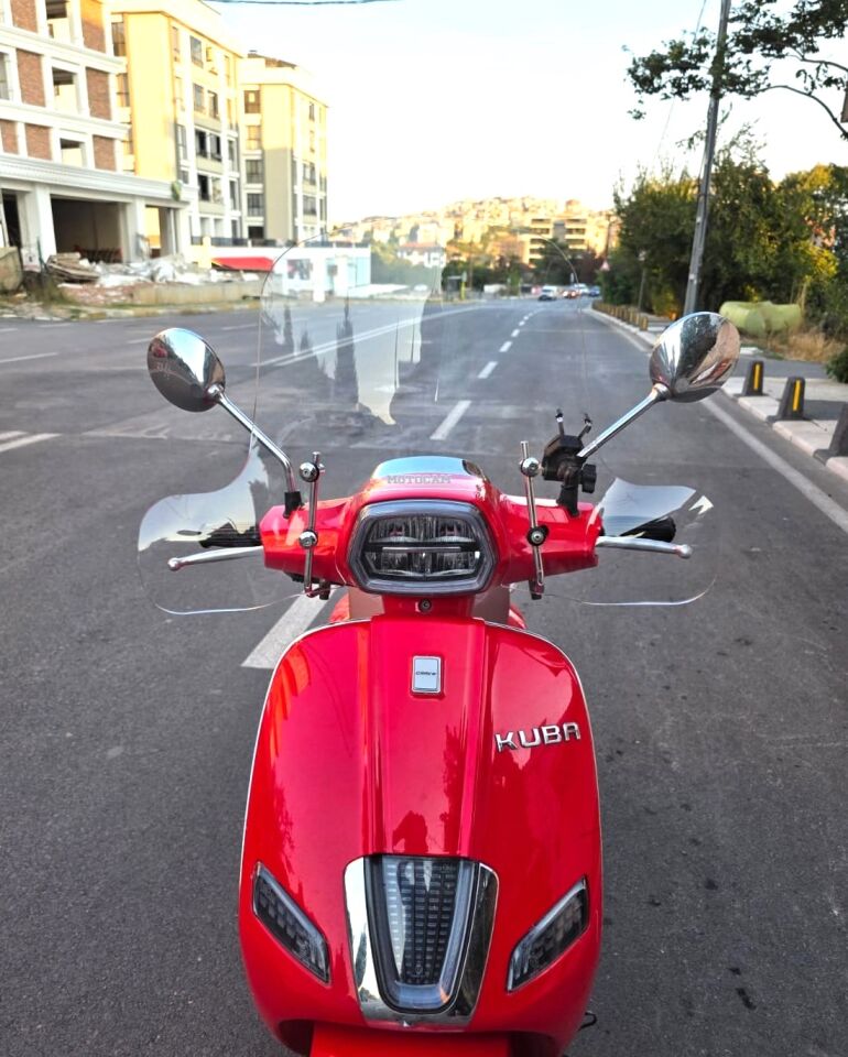 MOTOCAM Kuba Bevely Ön Cam 2022-2026 Model 37cm Şeffaf Renkli 4mm Elcikli APARATSIZ