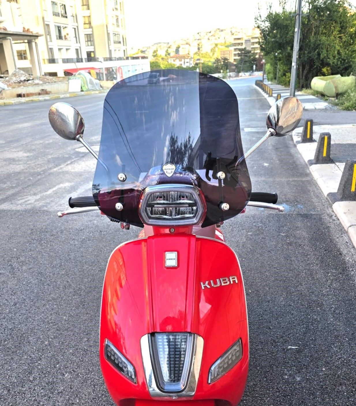 MOTOCAM Kuba Bevely Ön Cam 2022-2026 Model 42cm Siyah Renkli 4mm APARATSIZ