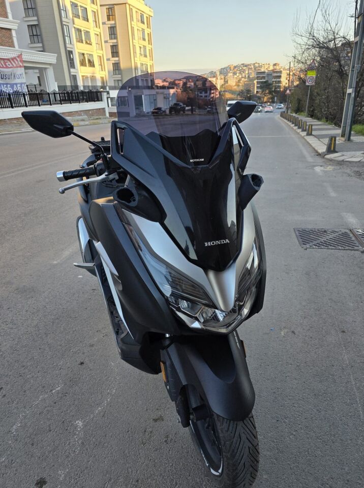 MOTOCAM Honda Forza Ön Cam 2018-2020 Model 47cm Siyah Renkli 4mm ORİJİNAL BOYLU