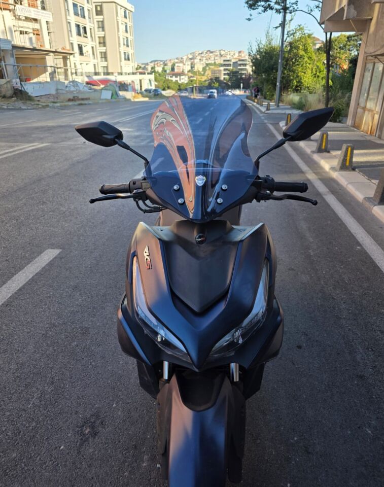 MOTOCAM Volta Revolt RSX3 Ön Cam 2022-2026 Model 43cm Füme Renkli SPORTİF