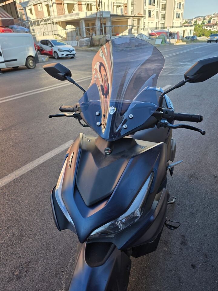 MOTOCAM Volta Revolt RSX3 Ön Cam 2022-2026 Model 43cm Füme Renkli SPORTİF