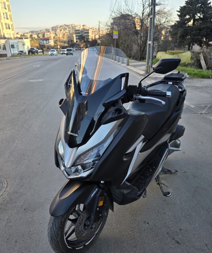 MOTOCAM Honda Forza Ön Cam 2018-2020 Model 47cm Şeffaf Renkli 4mm ORİJİNAL BOYLU