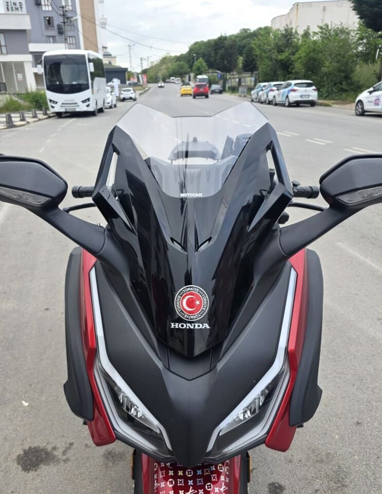MOTOCAM Honda Forza 250 Ön Cam 2021-2026 Model 43cm Şeffaf Renkli 4mm ORİJİNAL BOYLU