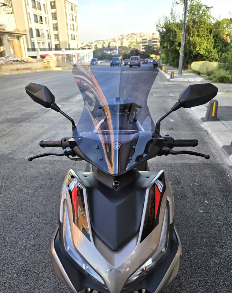 MOTOCAM Volta Revolt RSX3 Ön Cam 2022-2026 Model 54cm Füme Renkli SPORTİF